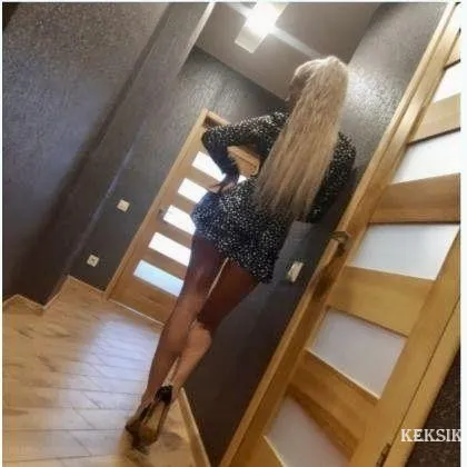 Блондинка шикарной фигуркой.... .Жду звонок, мальчики